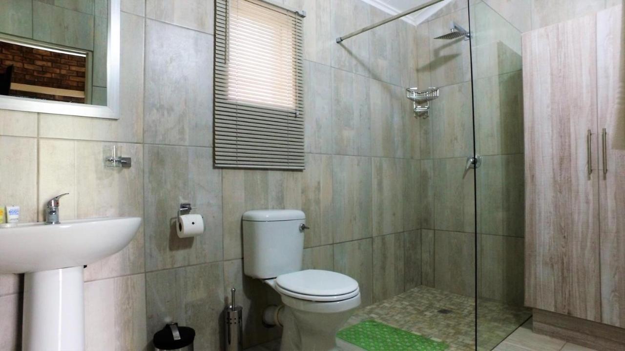 Kruger'S Guest House Уайт Ривър Екстериор снимка
